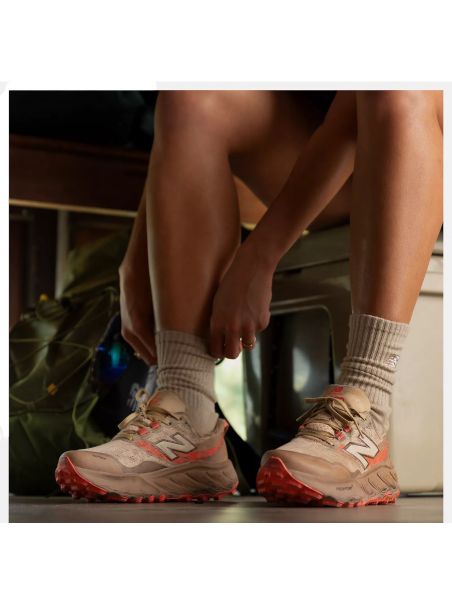 NEW BALANCE Scarpe Fresh Foam X Hierro v9 Donna Desert Clay/Flat Taupe - Fabbrica Ski Sises Biella