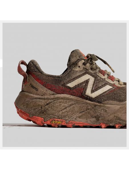 NEW BALANCE Scarpe Fresh Foam X Hierro v9 Donna Desert Clay/Flat Taupe - Fabbrica Ski Sises Biella